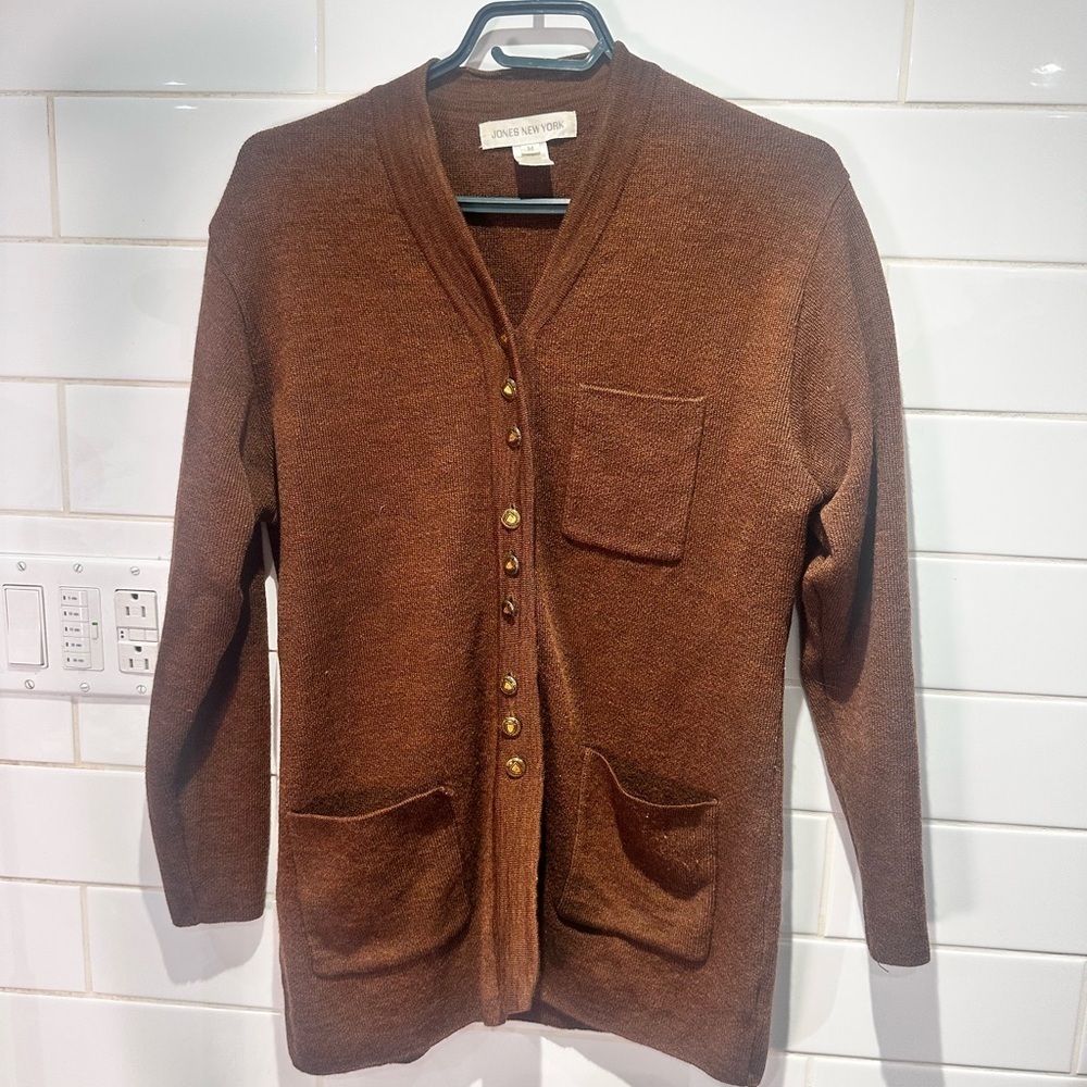 Vintage Jones New York Lambswool Cardigan – Nutmeg Brown, Gold Shield Buttons